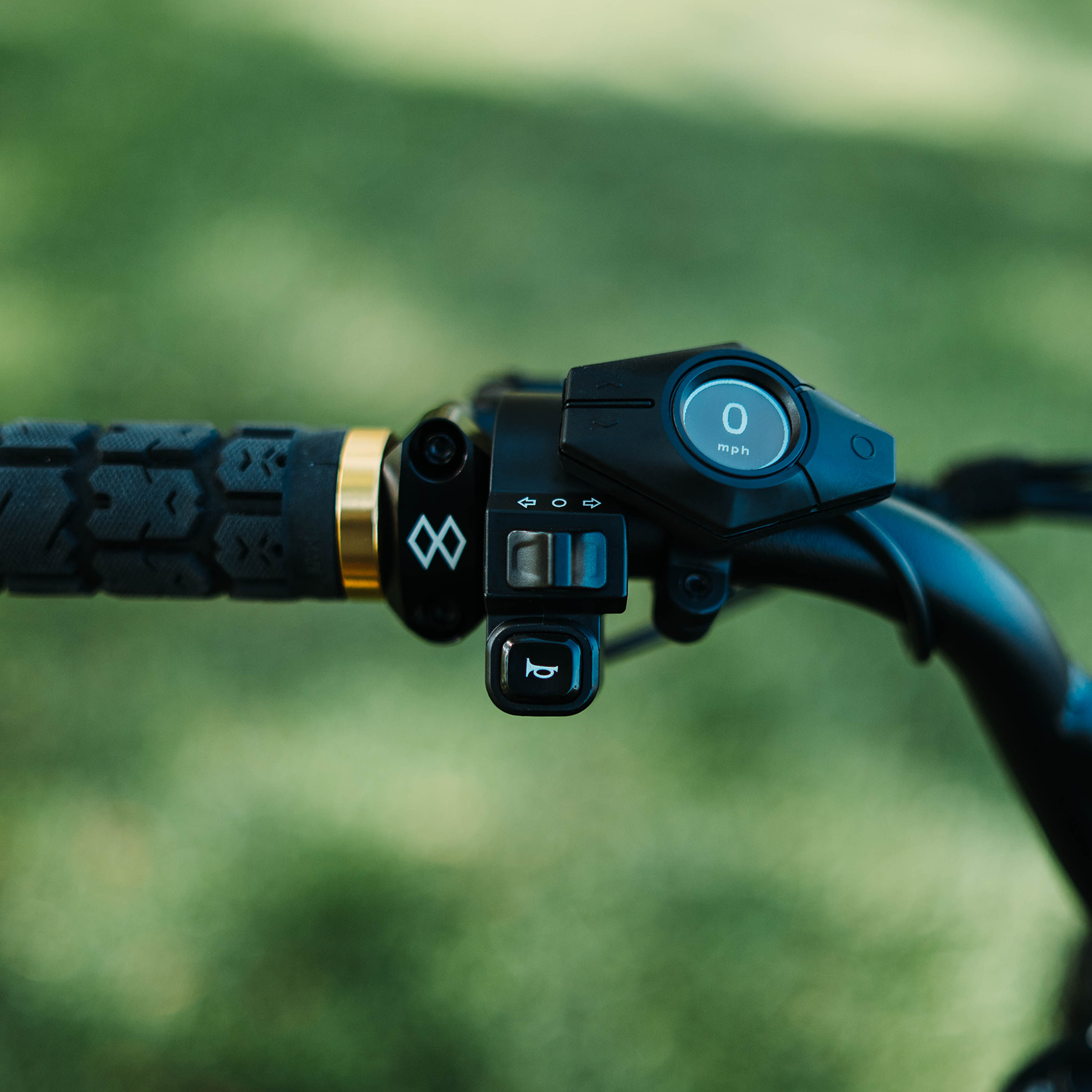Plug and Play Turn Signal Kit | Turn Signal Kit | Loomenade – Loomn