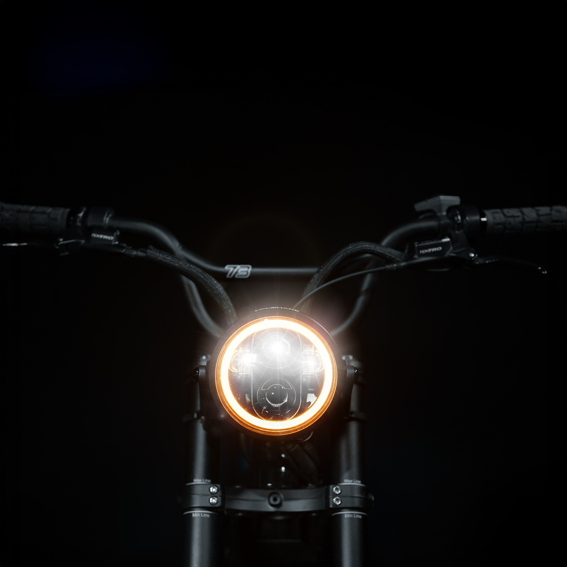 DSC08790-2ON_1880x.png?v=